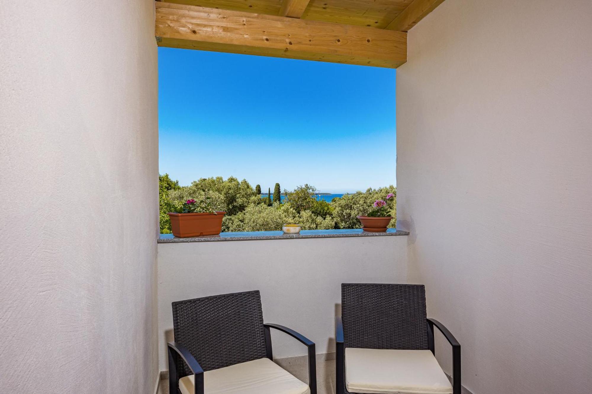 Apartment Nenad - Amazing Sea View ! Only 500 Meters From The Beach ! Fažana Exterior foto